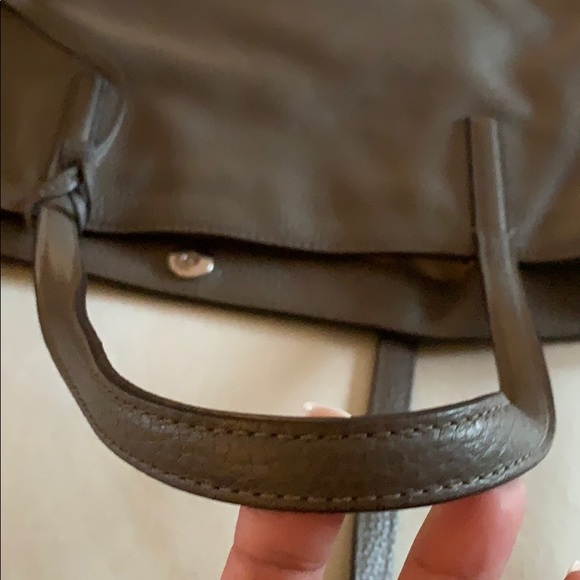 Darker gray Michael Kors tote - Picture 5 of 8